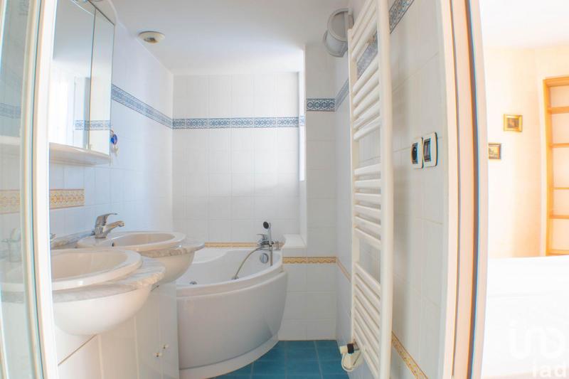 Appartement - 123 m² - 6 pièces