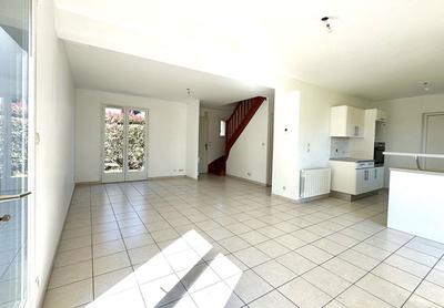 Maison - 103 m² - 5 pièces