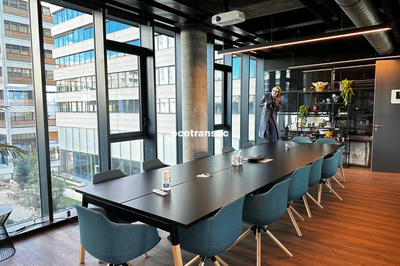 Local commercial - 320 m² - 10 pièces