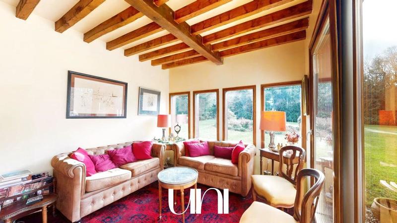 Maison - 291 m² - 14 pièces