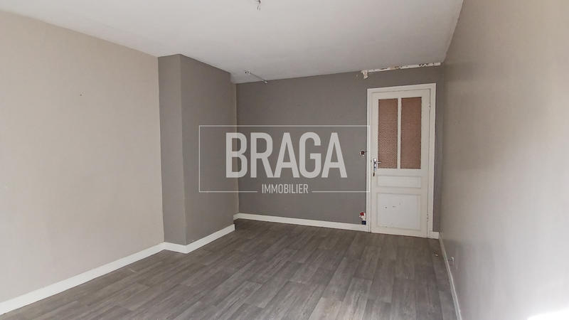 Maison - 180 m² - 6 pièces