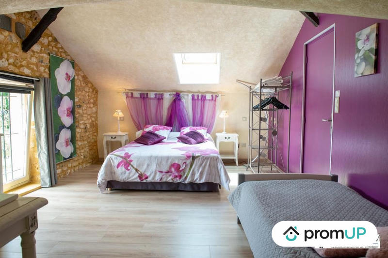 Maison ancienne - 222 m² - 8 pièces