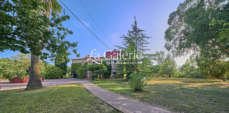 Villa - 430 m² - 13 pièces