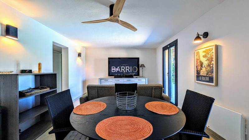 Villa - 280 m² - 9 pièces