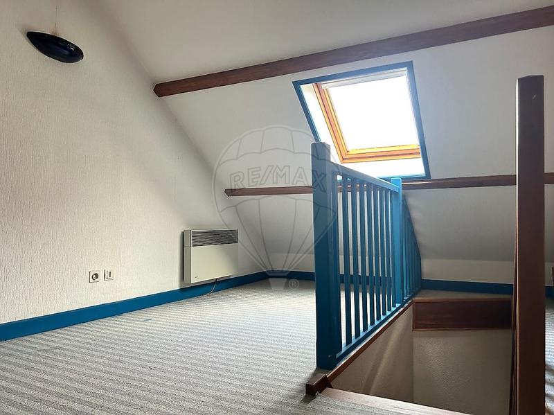 Local commercial - 143 m² - 4 pièces