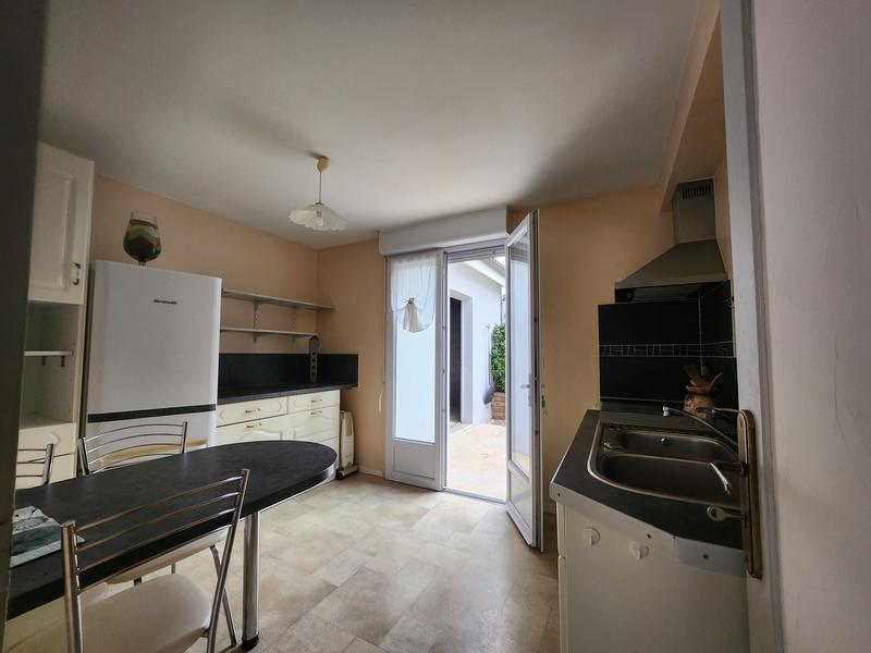 Maison - 175 m² - 9 pièces