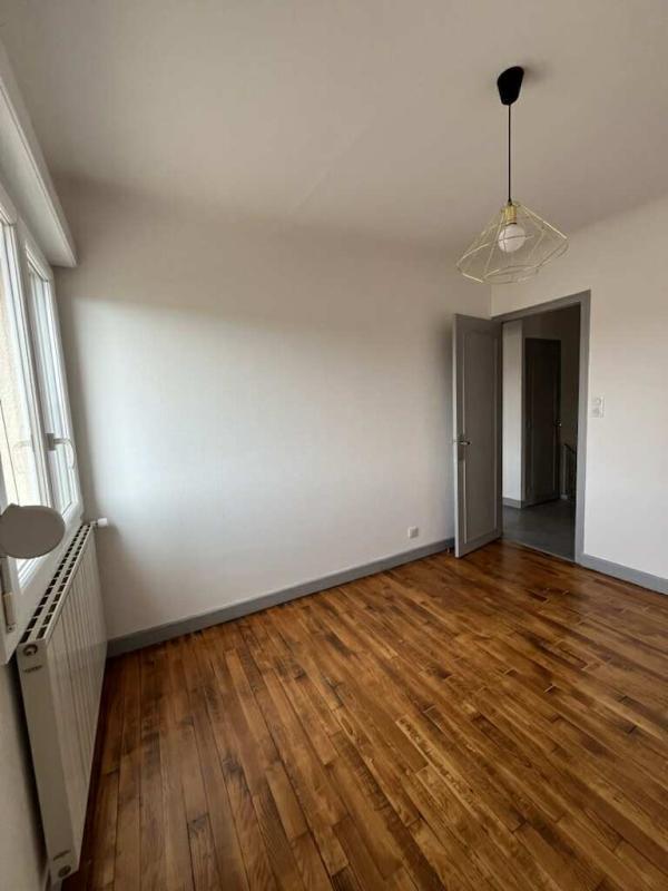 Maison - 191 m² - 8 pièces