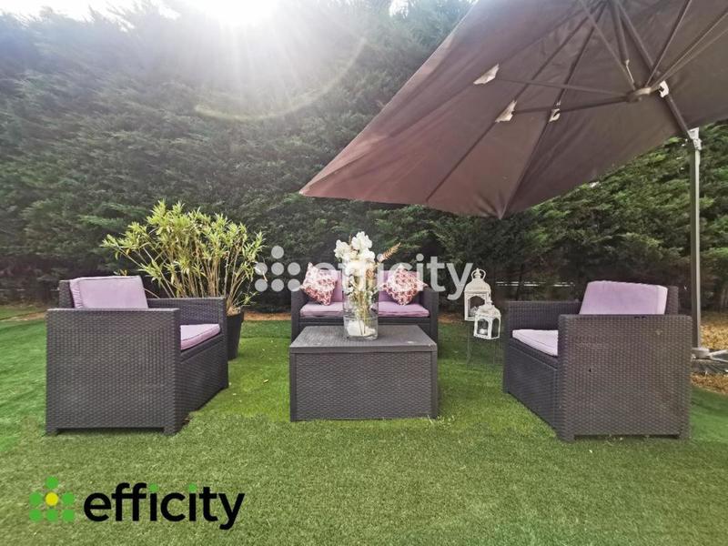 Maison - 163 m² - 8 pièces