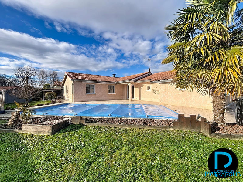 Maison - 94 m² - 5 pièces