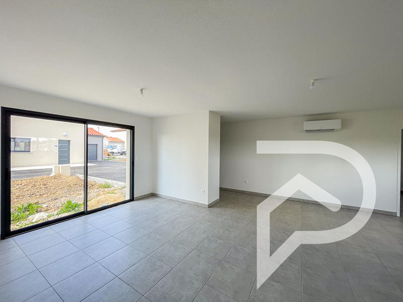 Maison - 99 m² - 4 pièces