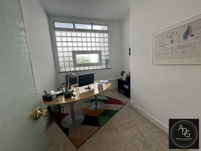 Local d'activités - 90 m²