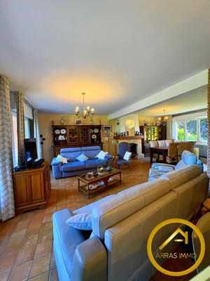 Maison - 158 m² - 1 pièce