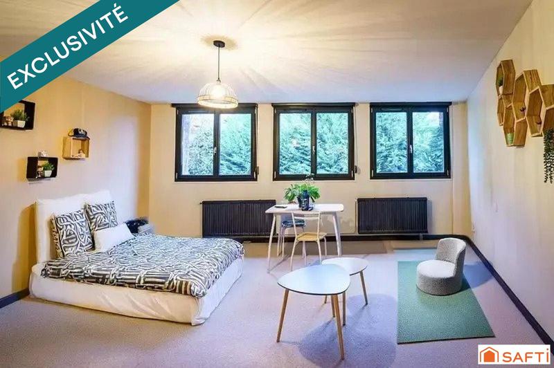 Maison - 327 m² - 7 pièces