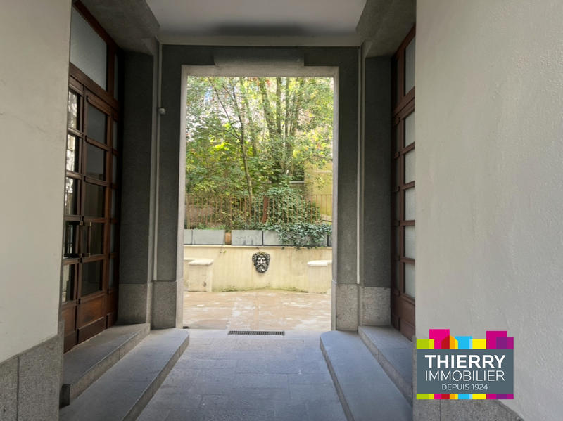 Appartement - 178 m² - 7 pièces