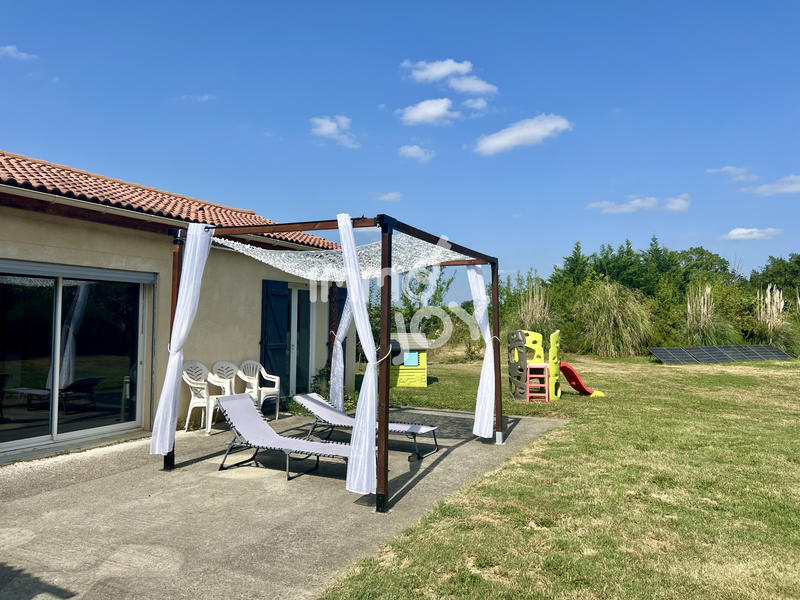 Maison - 163 m² - 5 pièces