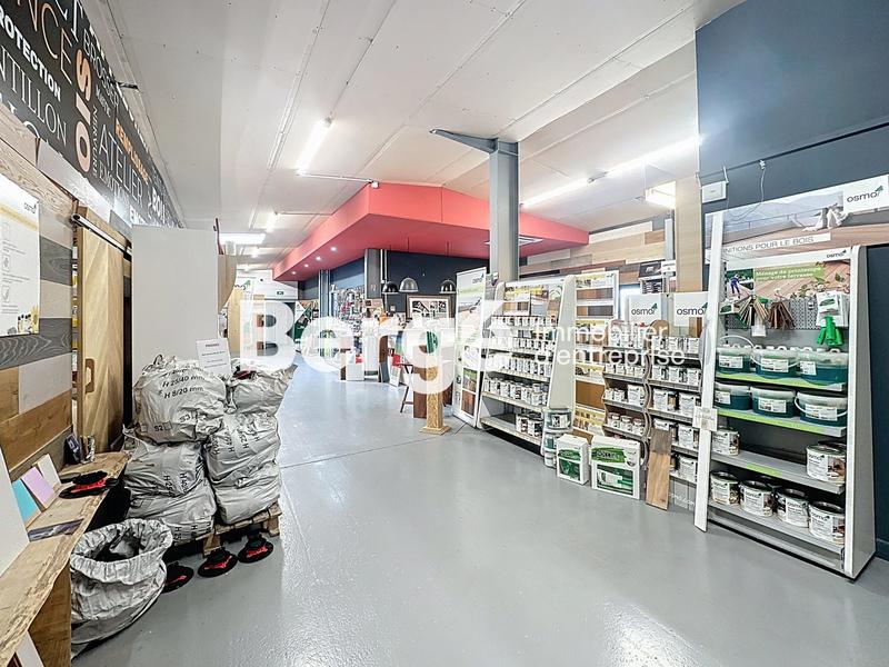 Entrepôt - 1 648 m²