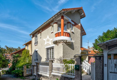Maison - 185 m² - 6 pièces