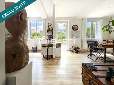 Maison - 177 m² - 7 pièces