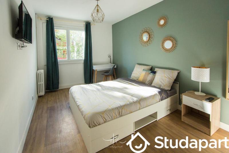 Chambre - 12 m² - 1 pièce