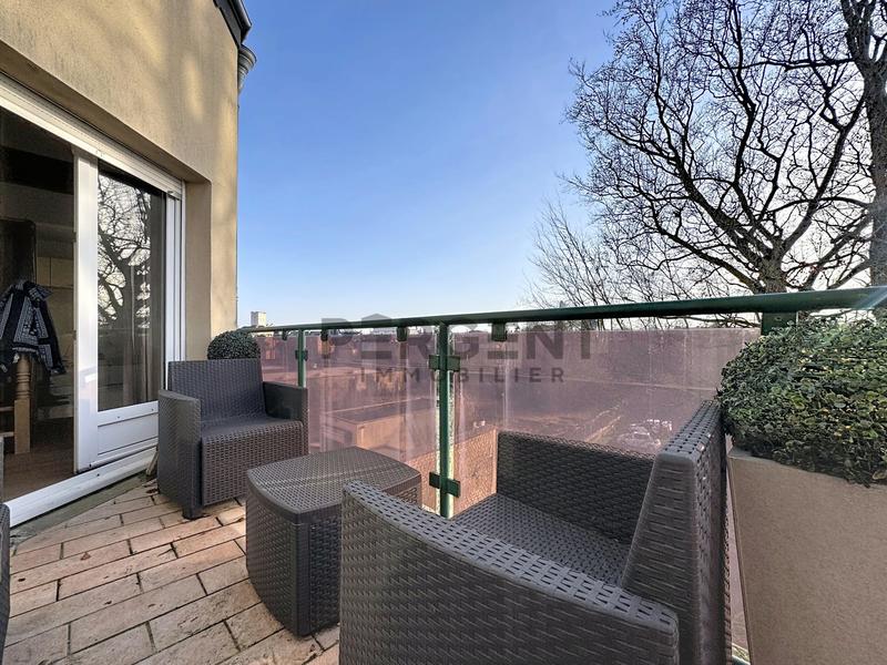 Duplex - 136 m² - 6 pièces