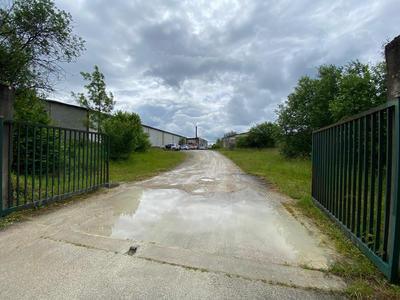 Entrepôt - 7 250 m²