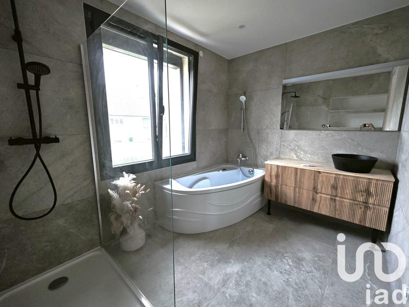 Maison - 94 m² - 4 pièces