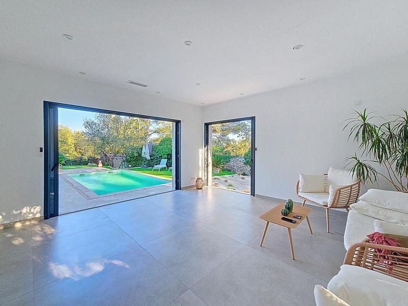 Villa - 175 m² - 6 pièces