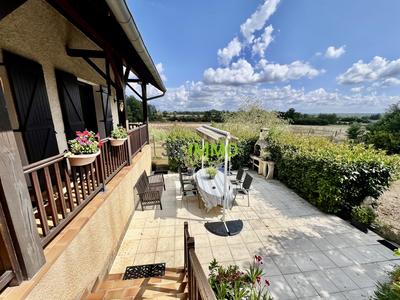 Maison traditionnelle - 195 m² - 5 pièces