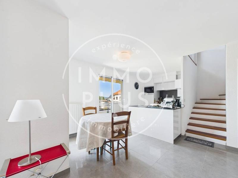 Appartement - 94 m² - 3 pièces