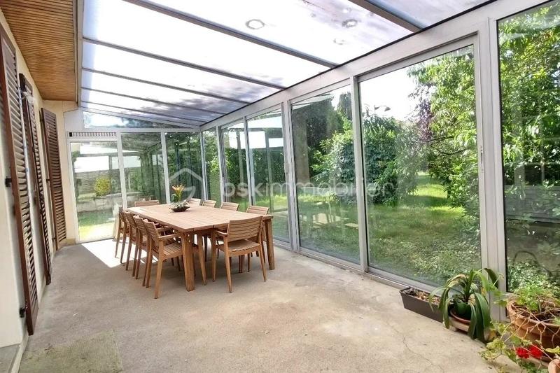 Maison traditionnelle - 85 m² - 5 pièces