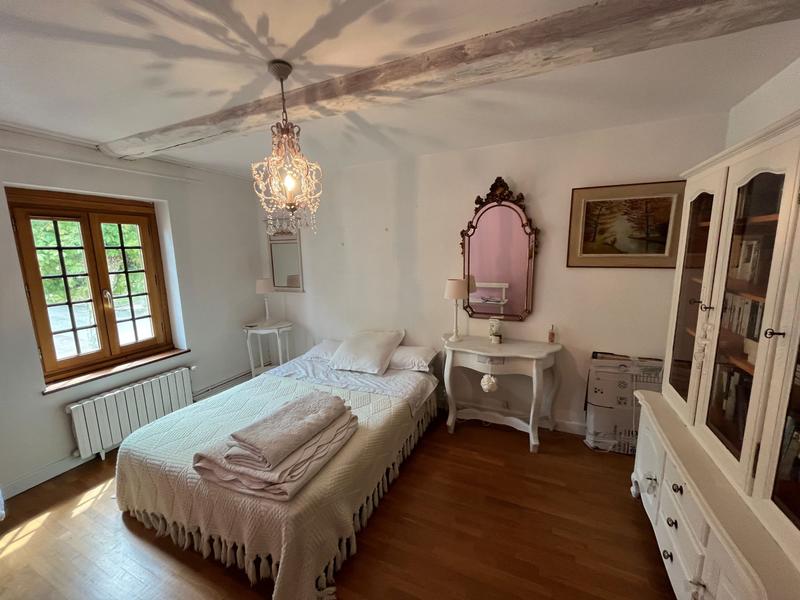 Maison - 180 m² - 9 pièces