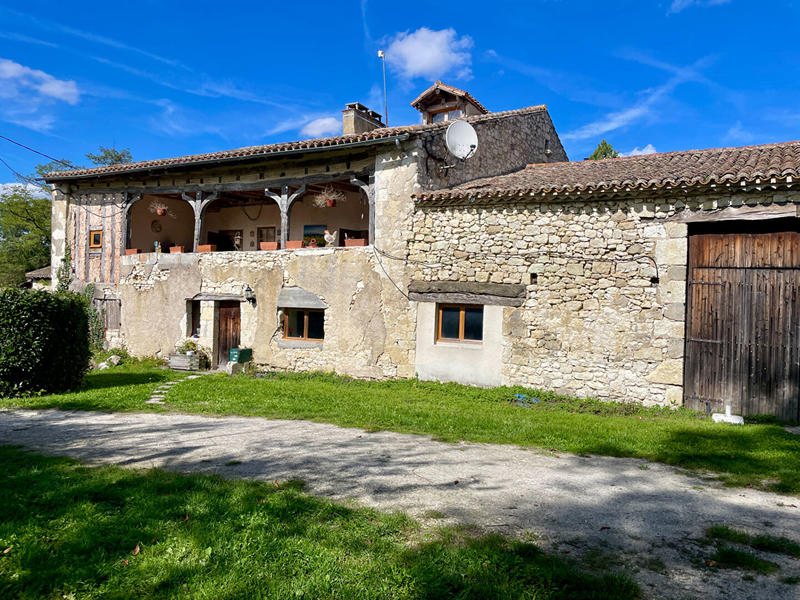 Maison - 174 m² - 5 pièces