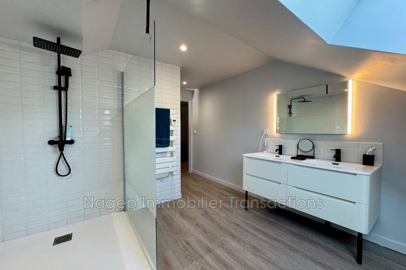 Maison de maîtres - 202 m²