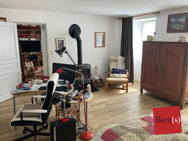 Maison ancienne - 237 m² - 8 pièces