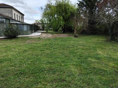 Maison - 500 m² - 9 pièces