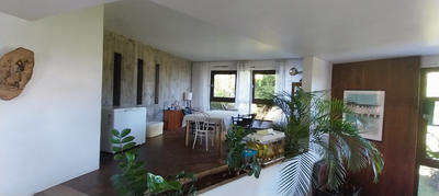 Maison - 230 m² - 6 pièces