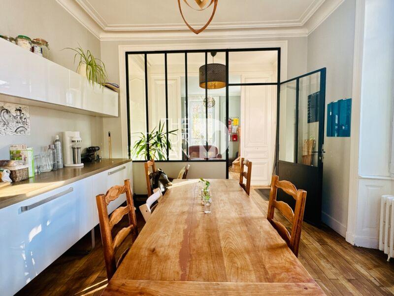 Maison bourgeoise - 144 m² - 9 pièces