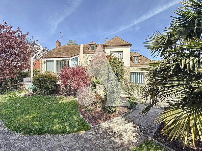 Maison - 197 m² - 5 pièces