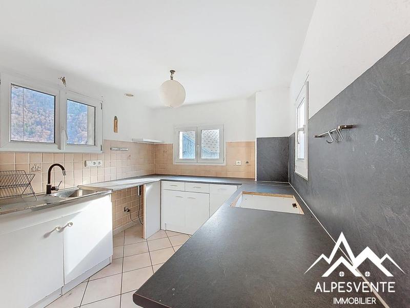 Appartement - 97 m² - 4 pièces