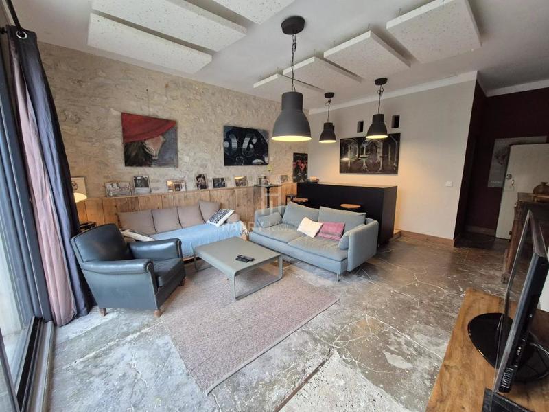 Maison de ville - 205 m² - 9 pièces