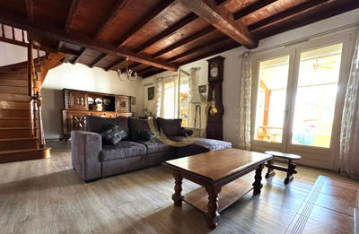 Maison - 178 m² - 8 pièces