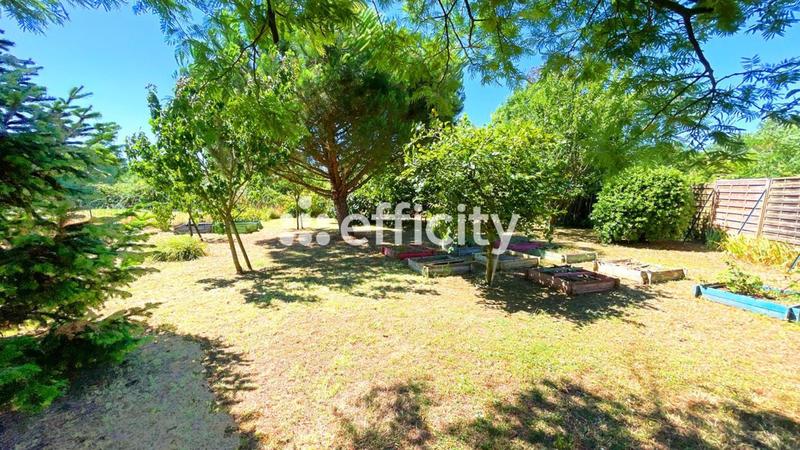 Maison - 93 m² - 5 pièces