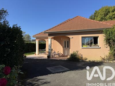 Maison - 147 m² - 6 pièces