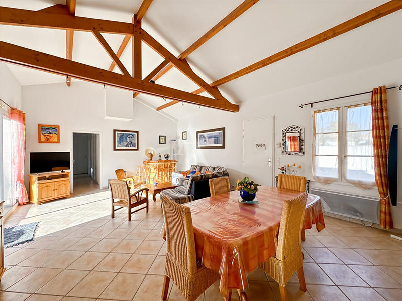 Maison - 99 m² - 4 pièces