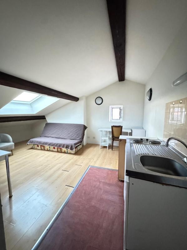 Studio - 18 m² - 1 pièce