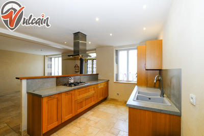 Maison - 200 m² - 6 pièces