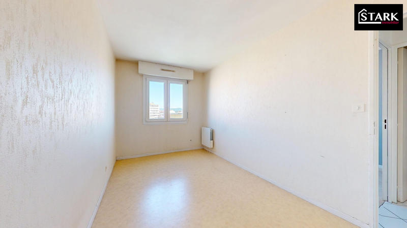 Appartement - 100 m² - 6 pièces