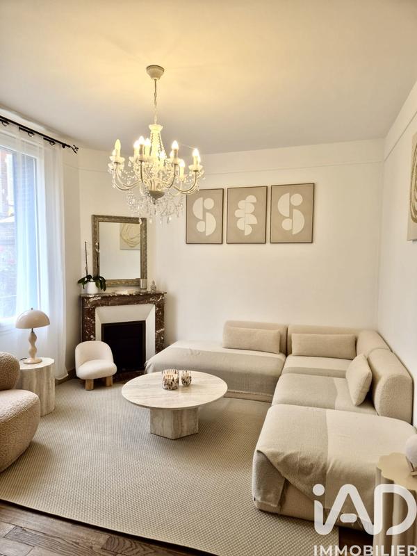 Maison de ville - 128 m² - 8 pièces