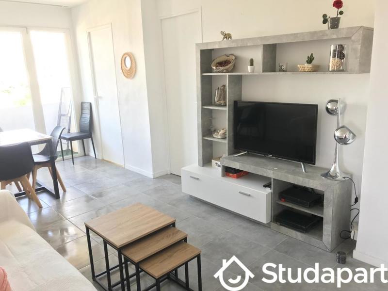 Chambre - 9 m² - 1 pièce