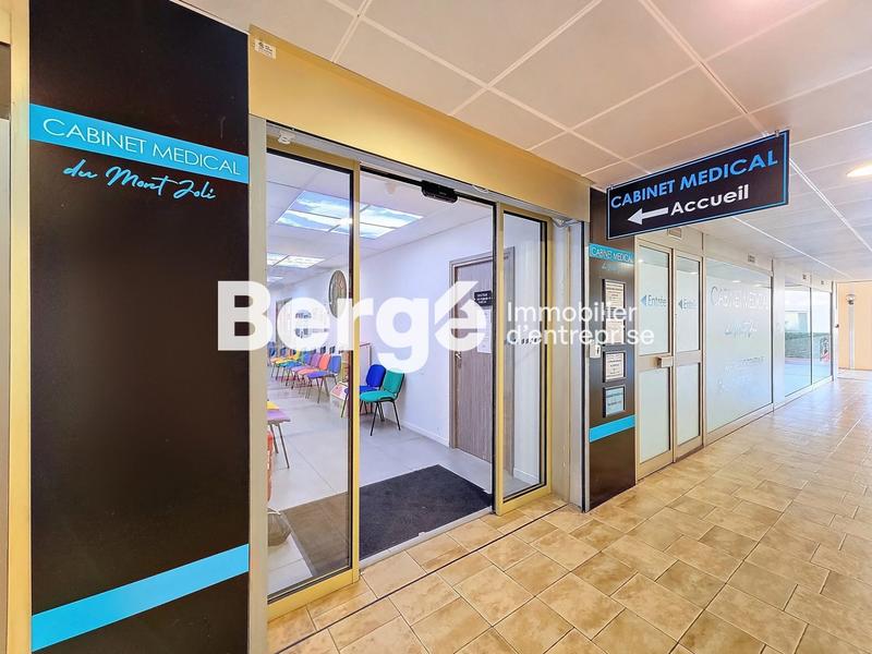 Local commercial - 229 m²